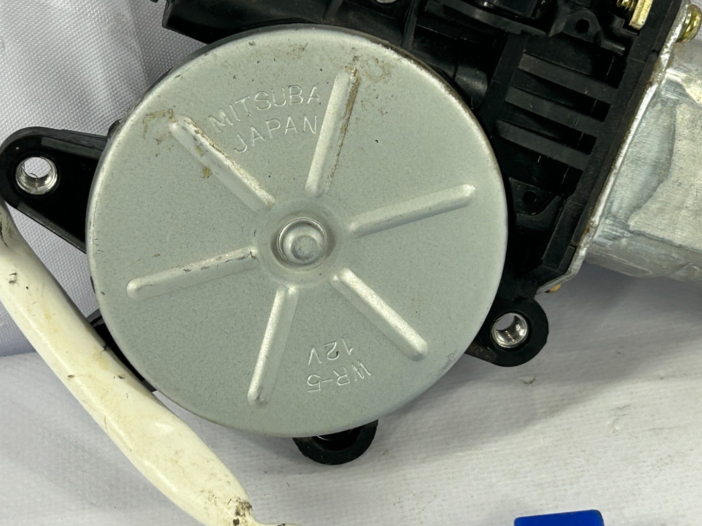 1998-2002 Subaru Forester Rear Right Window Regulator Motor OEM 63113FC100