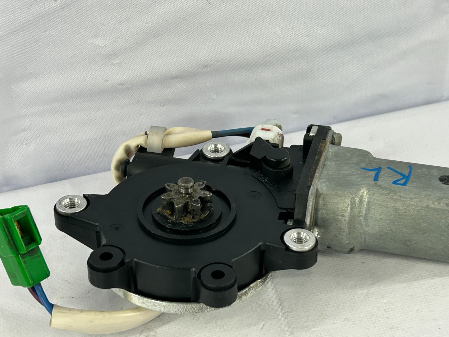 2005-2009 Subaru Legacy Rear Left Power Window Motor OEM 62188AG01A
