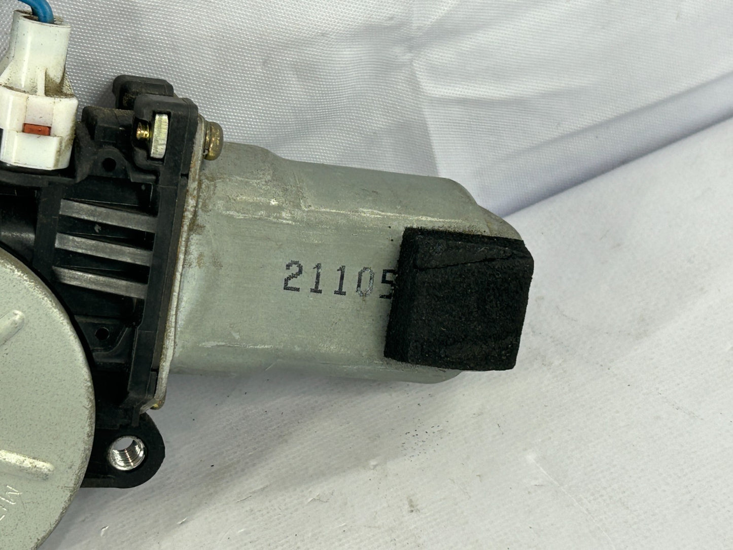 2002-2007 Subaru Impreza WRX Rear Right Window Motor OEM 62188FE001