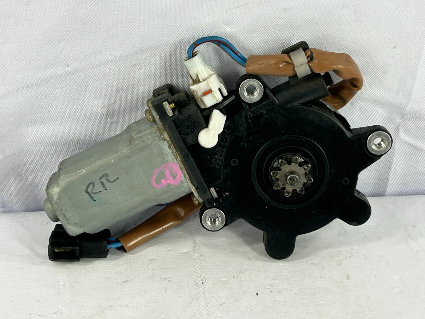 2002-2007 Subaru Impreza WRX Rear Right Window Motor OEM 62188FE001