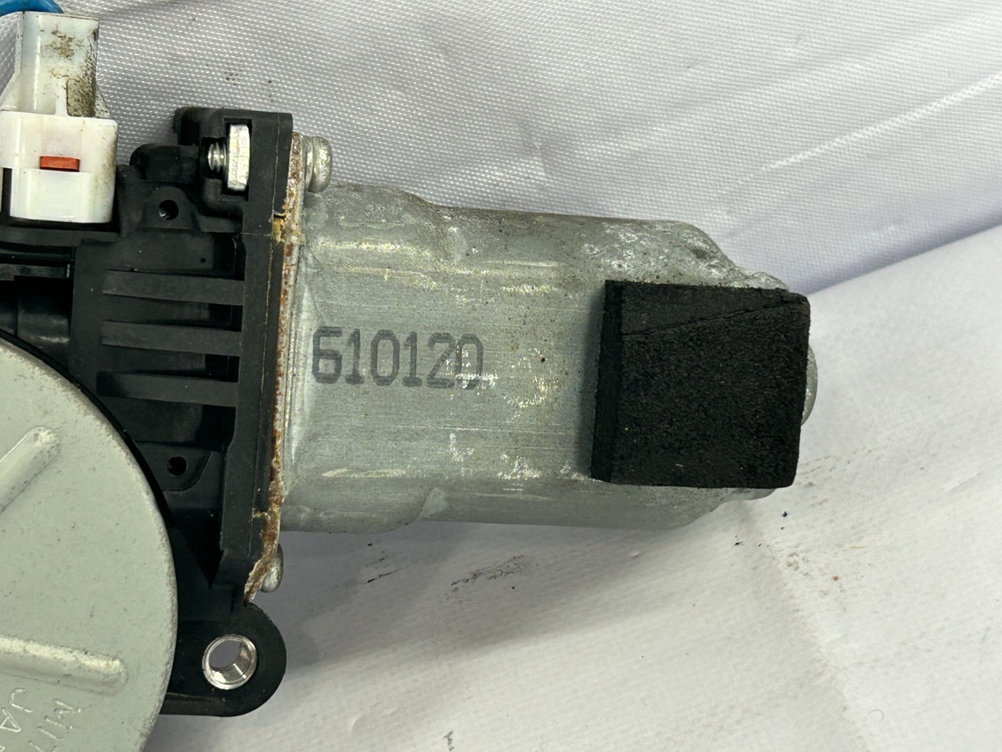 02-07 Subaru Impreza Rear Right Power Window Regulator Motor OEM 62188FE001