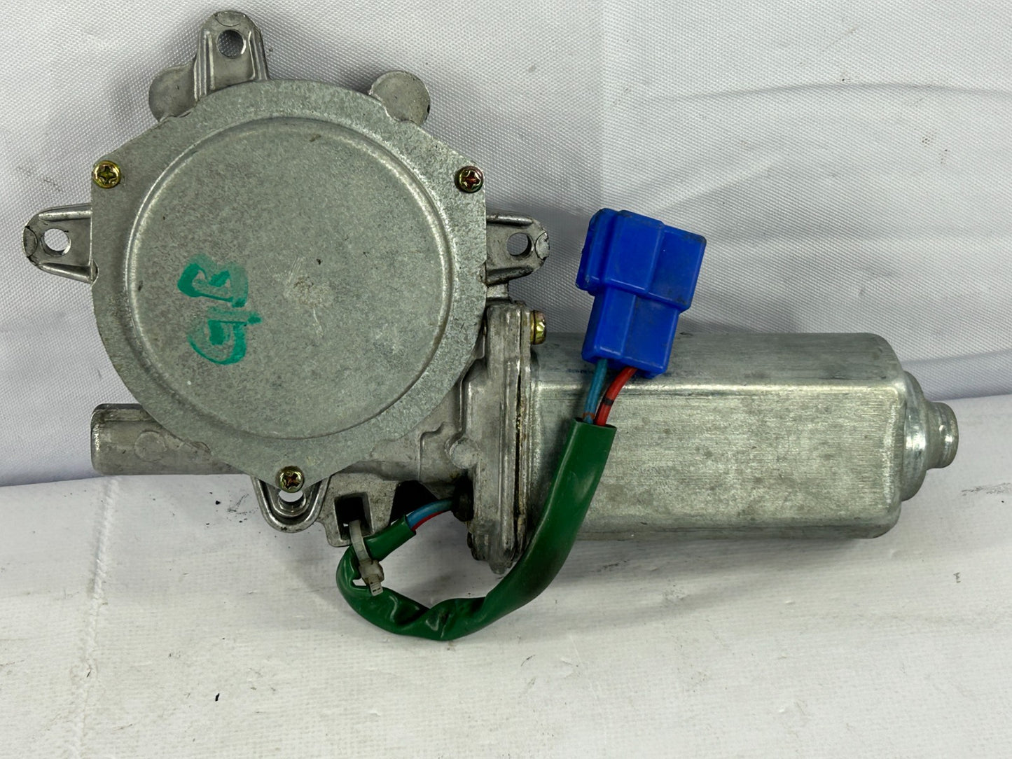 98-02 Subaru Forester Front Left Driver Door Power Window Motor OEM 62113FC110