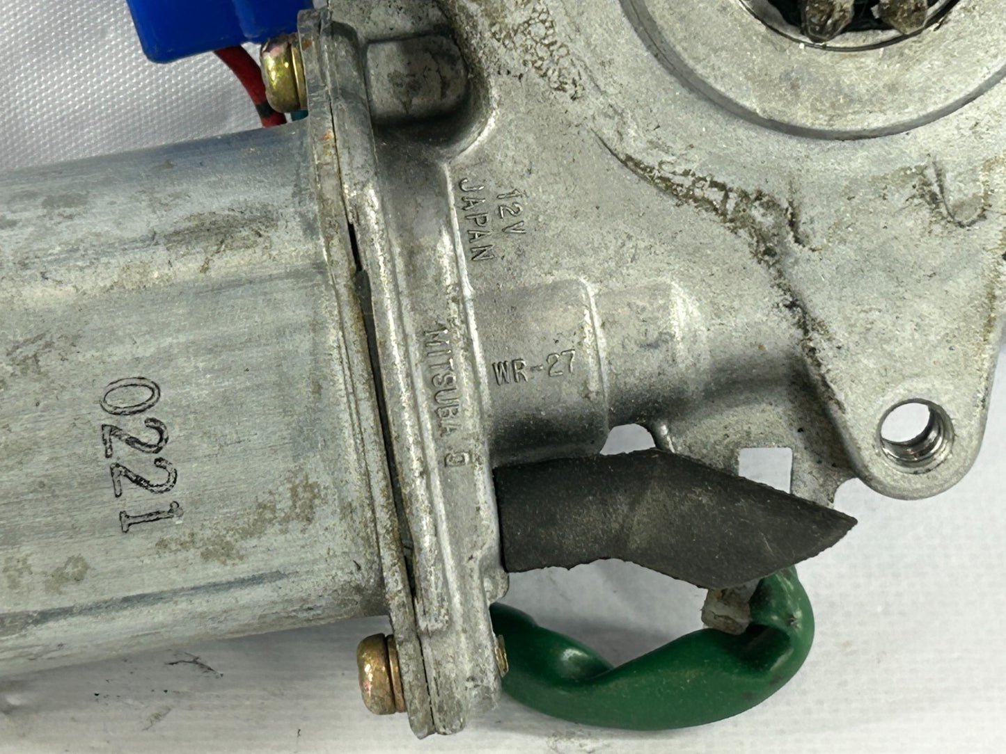 98-02 Subaru Forester Front Left Driver Door Power Window Motor OEM 62113FC110