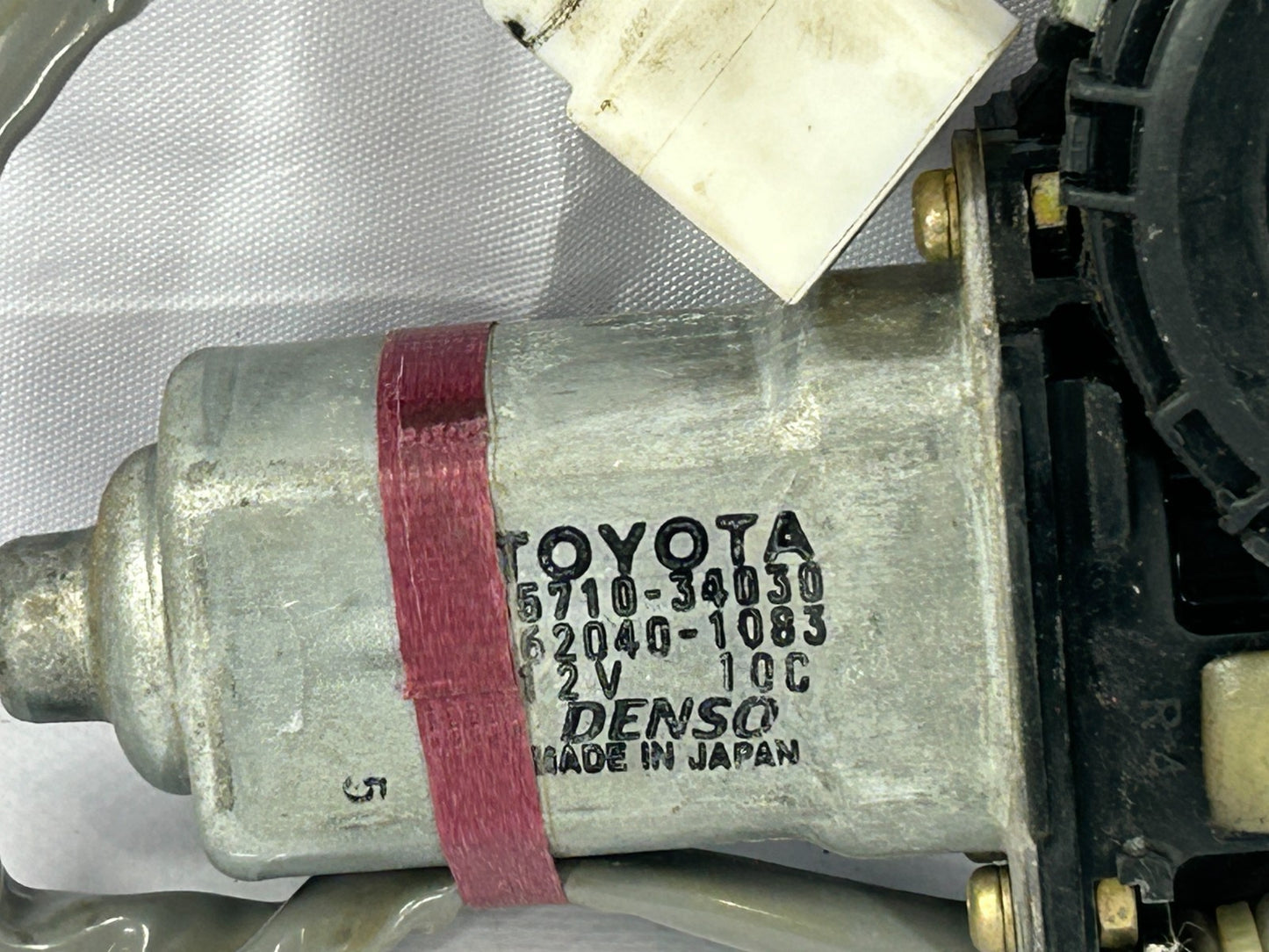 2001-2007 Toyota Sequoia Front Right Door Power Window Motor OEM 85710-34030