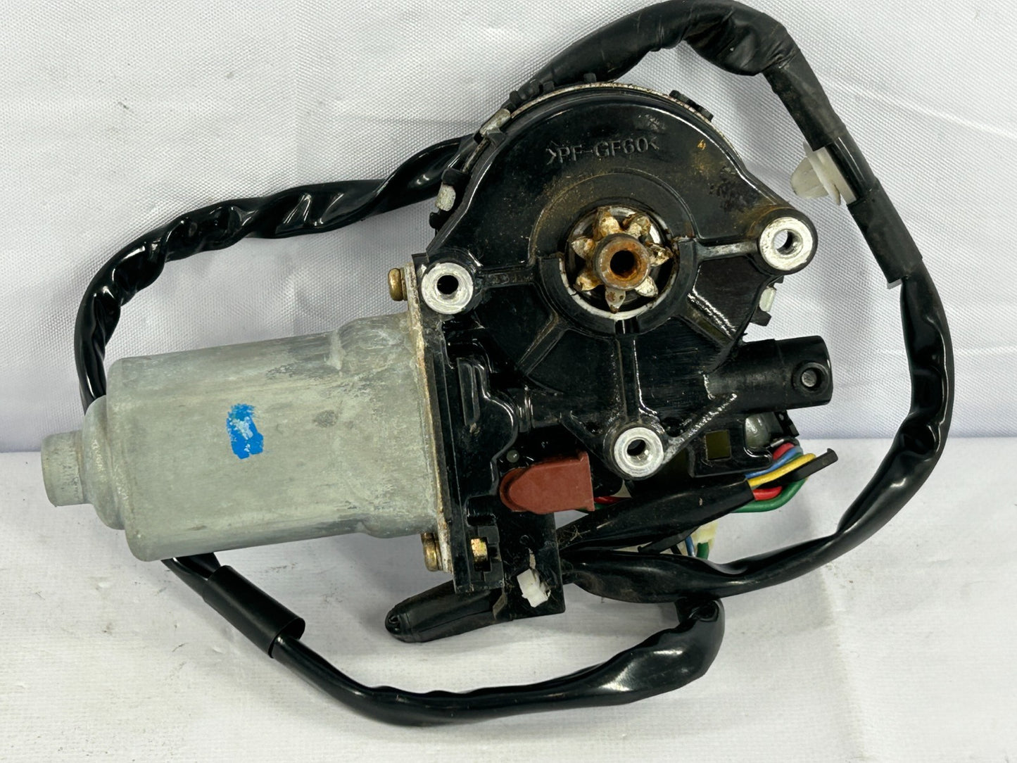 1999-2003 Lexus RX300 Rear Right Side Door Window Regulator Motor OEM 8572048040