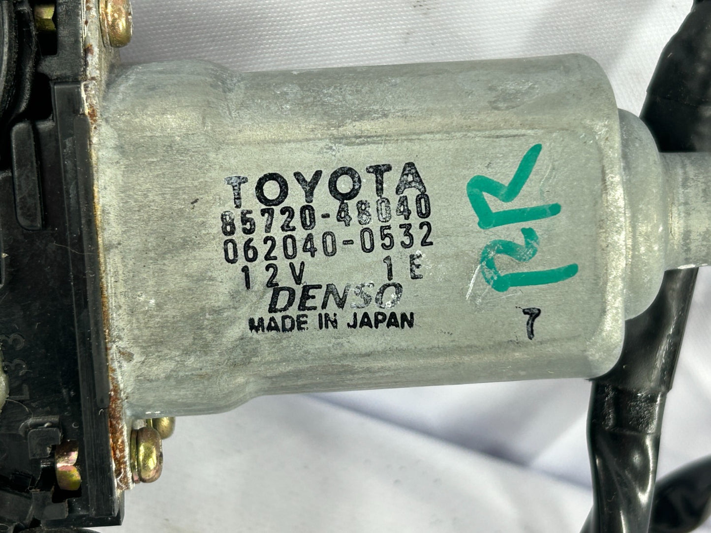 1999-2003 Lexus RX300 Rear Right Side Door Power Window Motor OEM 85720-48040