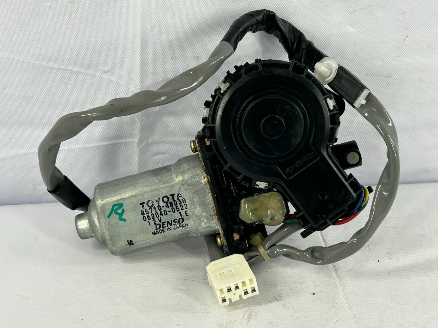 1999-2003 Lexus RX300 Rear Left Window Regulator Motor OEM 85710-48030