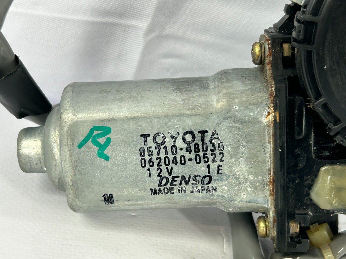 1999-2003 Lexus RX300 Rear Left Window Regulator Motor OEM 85710-48030