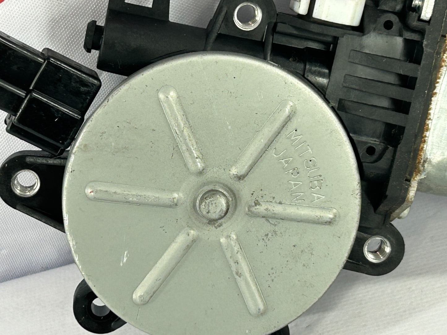 2002-2007 Subaru Impreza Front Right Window Regulator Motor OEM 61188FE002