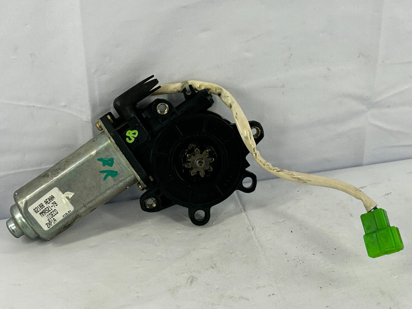 00-03 Subaru Legacy Outback Rear Right Window Regulator Motor OEM 62188AE00A