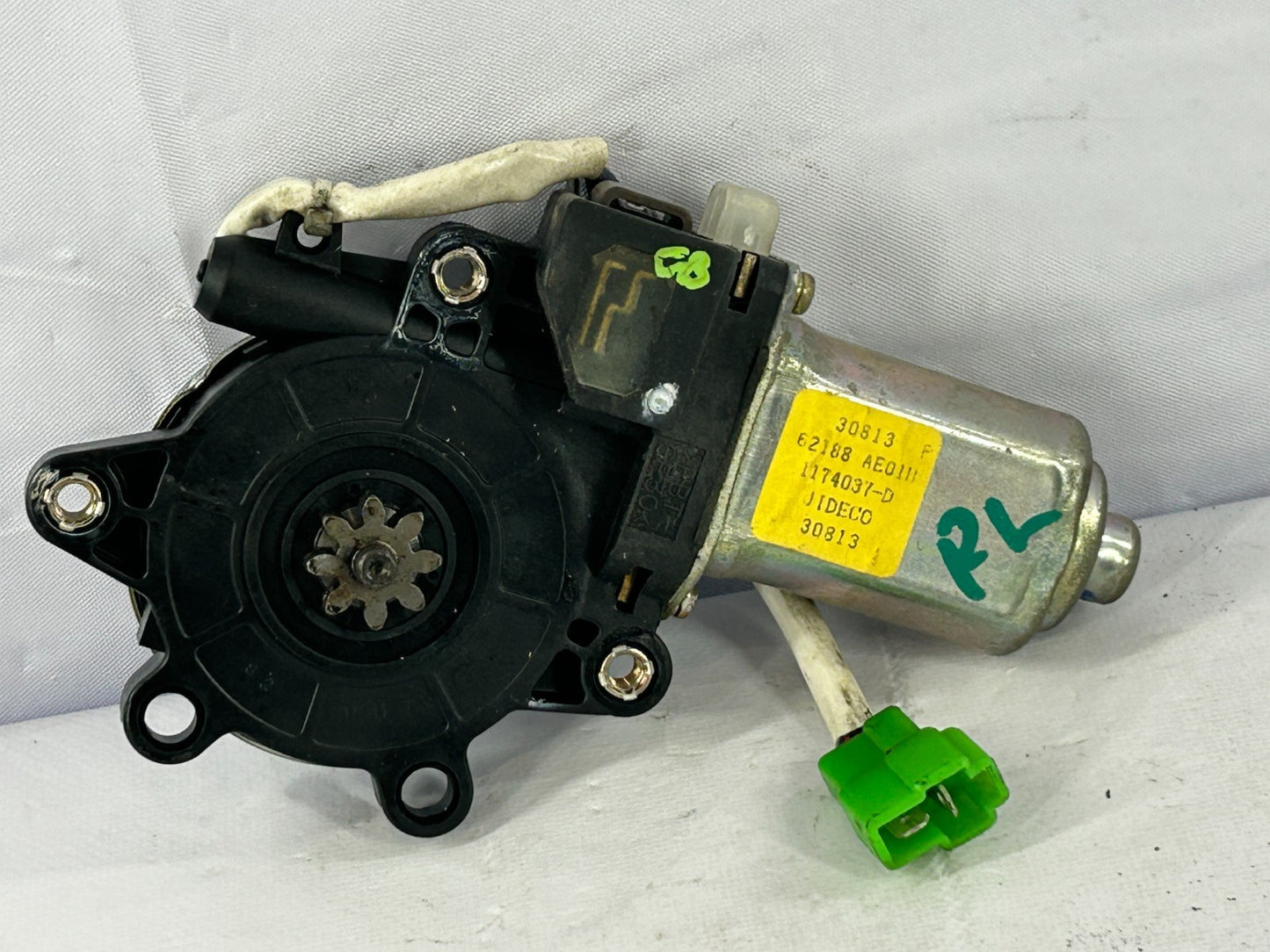 00-04 Subaru Legacy Outback Rear Left Window Regulator & Motor OEM 62188AE01B