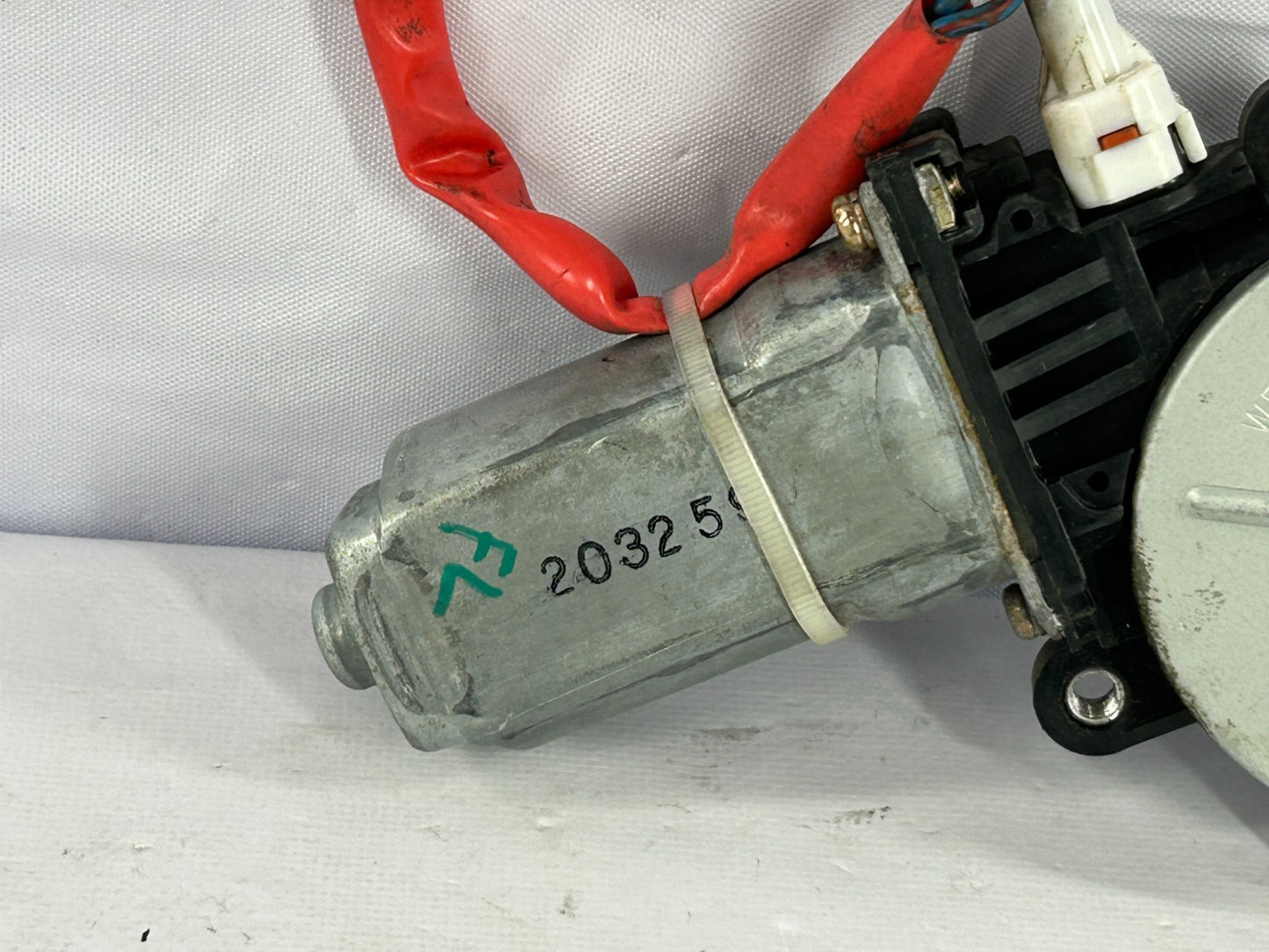 2002-2007 Subaru Impreza Front Left Window Motor OEM ⁠61188FE012