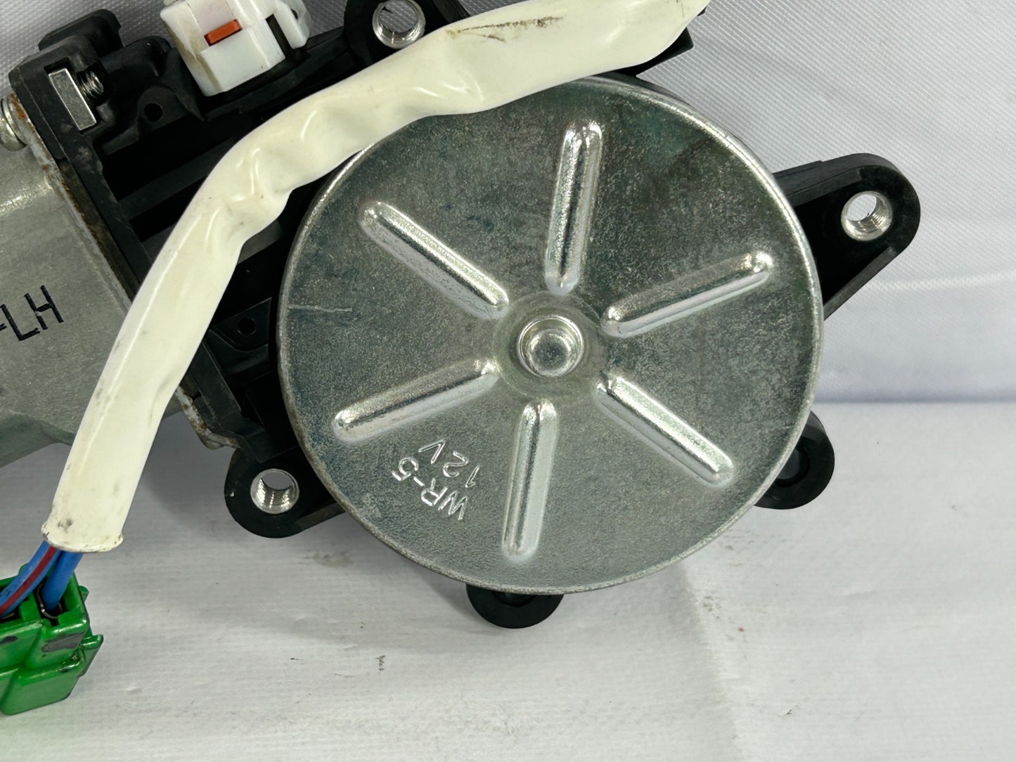 2005-2009 Subaru Outback Rear Left Door Window Motor OEM 62188AG01A