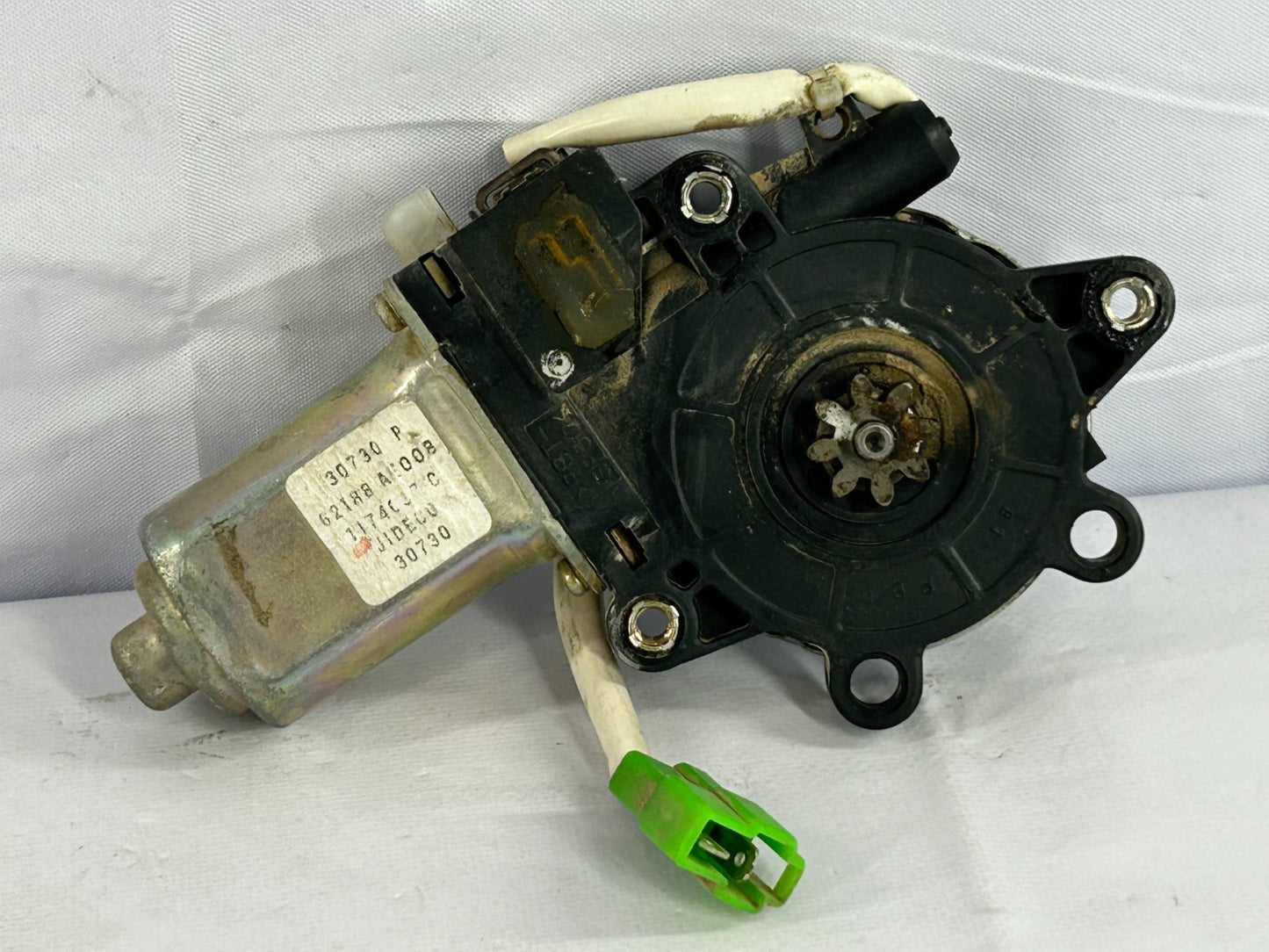 2000-2004 Subaru Outback Rear Right Side Power Door Window Motor OEM 62188AE00B