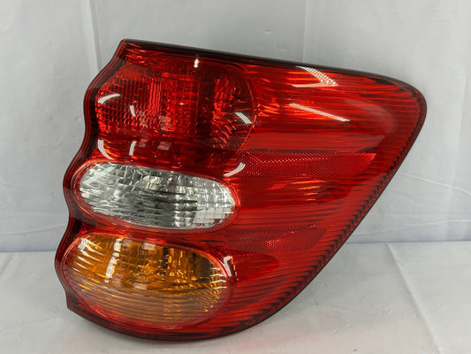 01-04 Toyota Sequoia Right Side Quarter Panel Tail Light Lamp OEM 81550-0C020