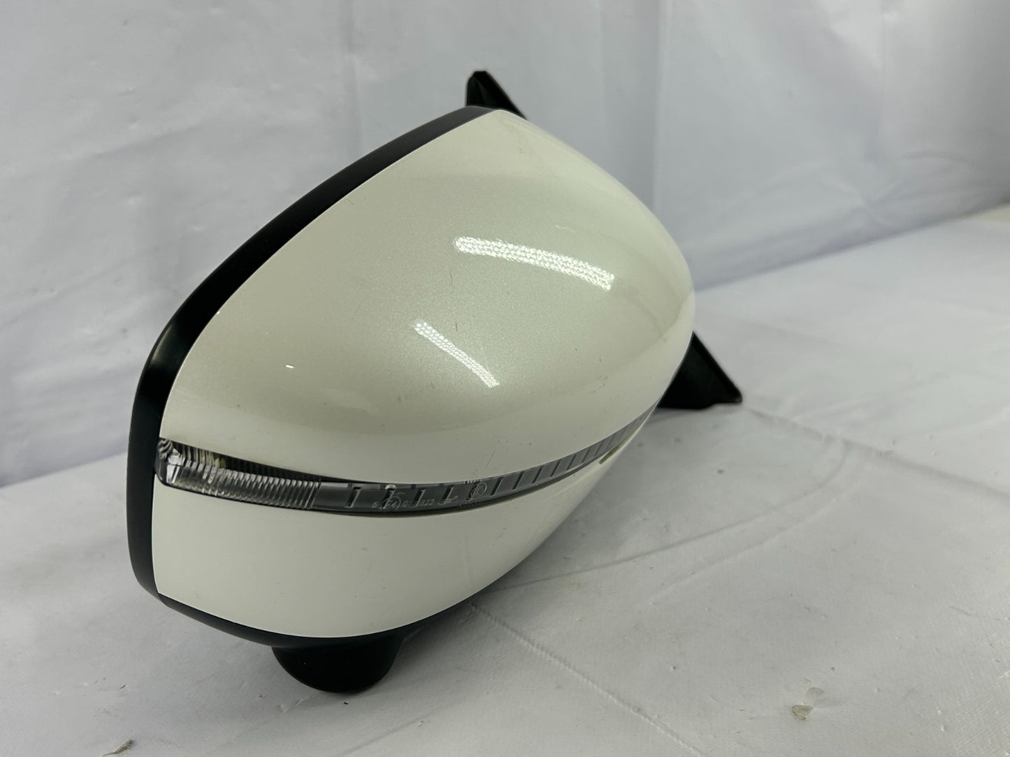14-17 Nissan Rogue Right Passenger Side View Mirror & Camera 11-Wire 96301-9TB3C