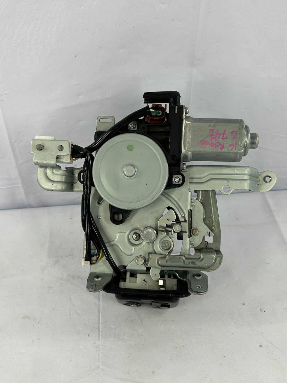 2014-2018 Nissan Rogue Trunk Lid Lock Latch Actuator Motor OEM 90500-1CA1B