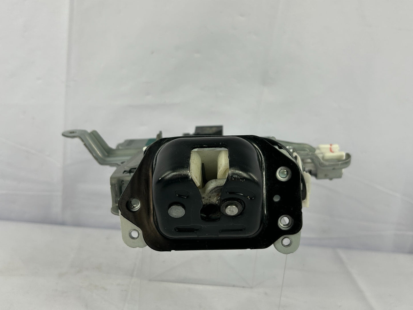 2014-2018 Nissan Rogue Trunk Lid Lock Latch Actuator Motor OEM 90500-1CA1B