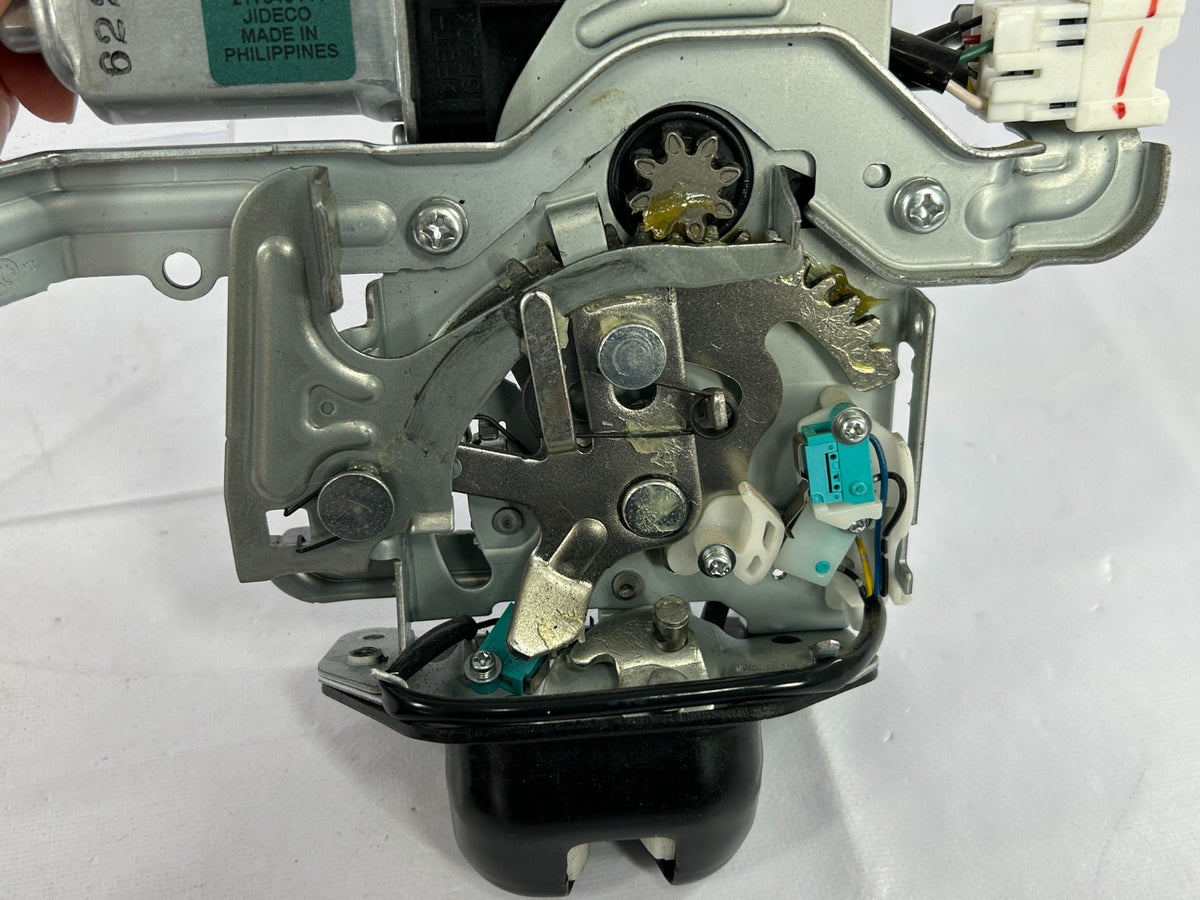 2014-2018 Nissan Rogue Trunk Lid Lock Latch Actuator Motor OEM 90500-1CA1B