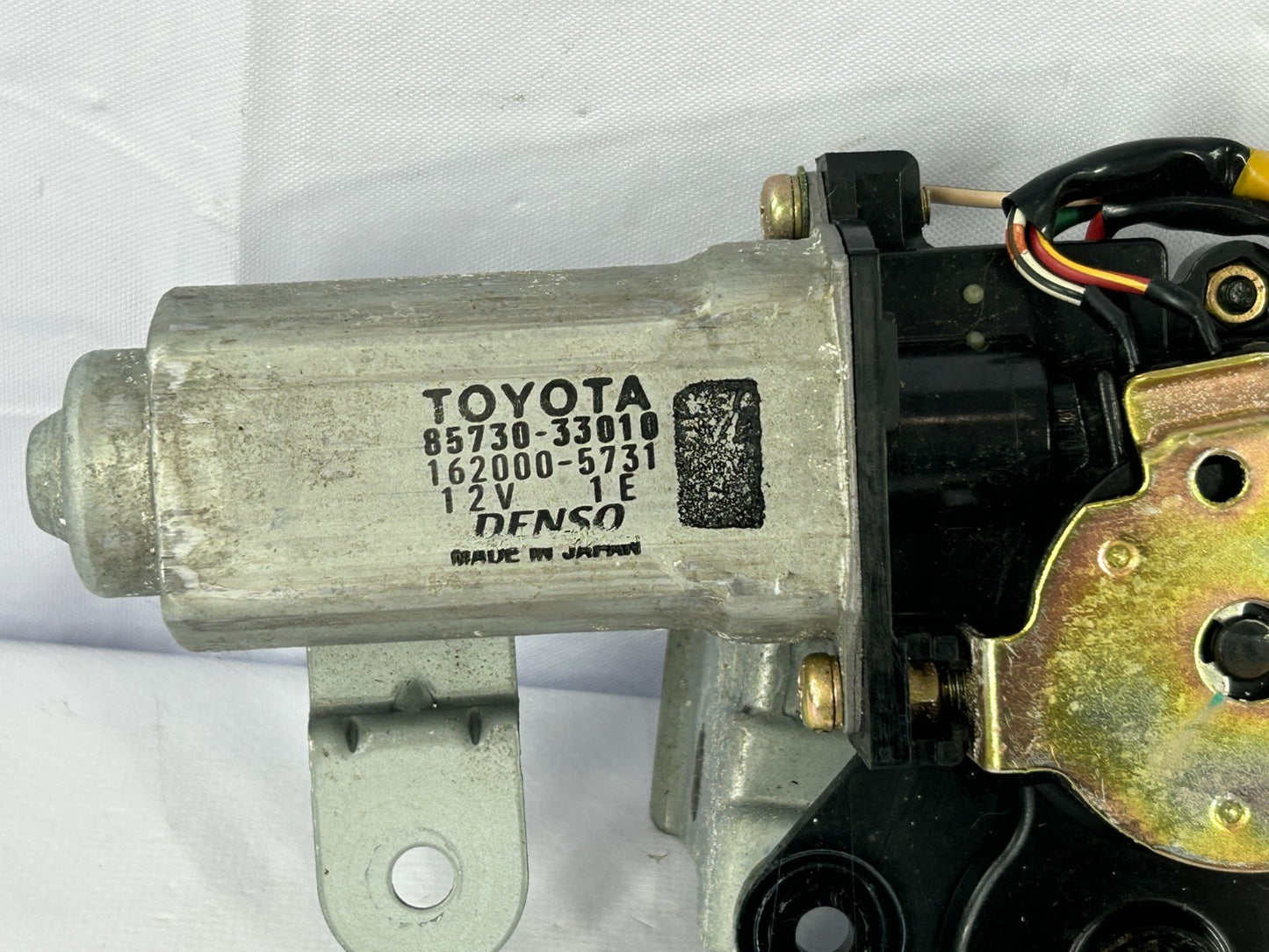 2001-2005 Toyota RAV4 Sunroof Sliding Gear Motor Assembly OEM 63260-42080