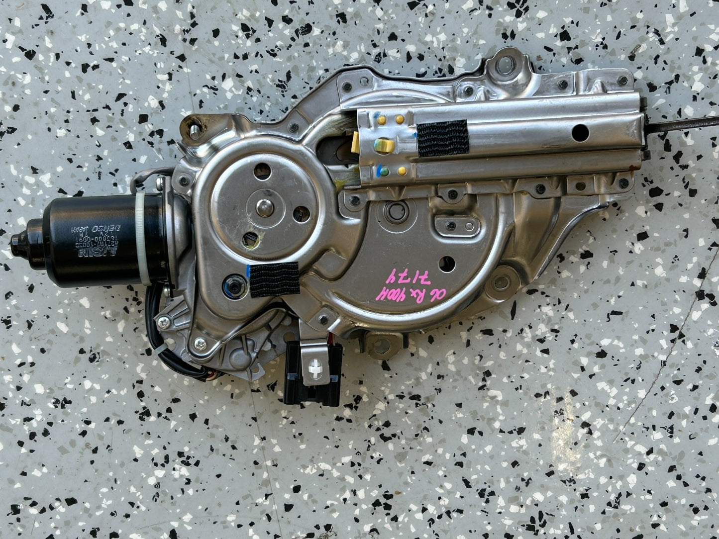 2006-2008 Lexus RX400H Rear Tailgate Power Lift Actuator Motor OEM 68910-0E014