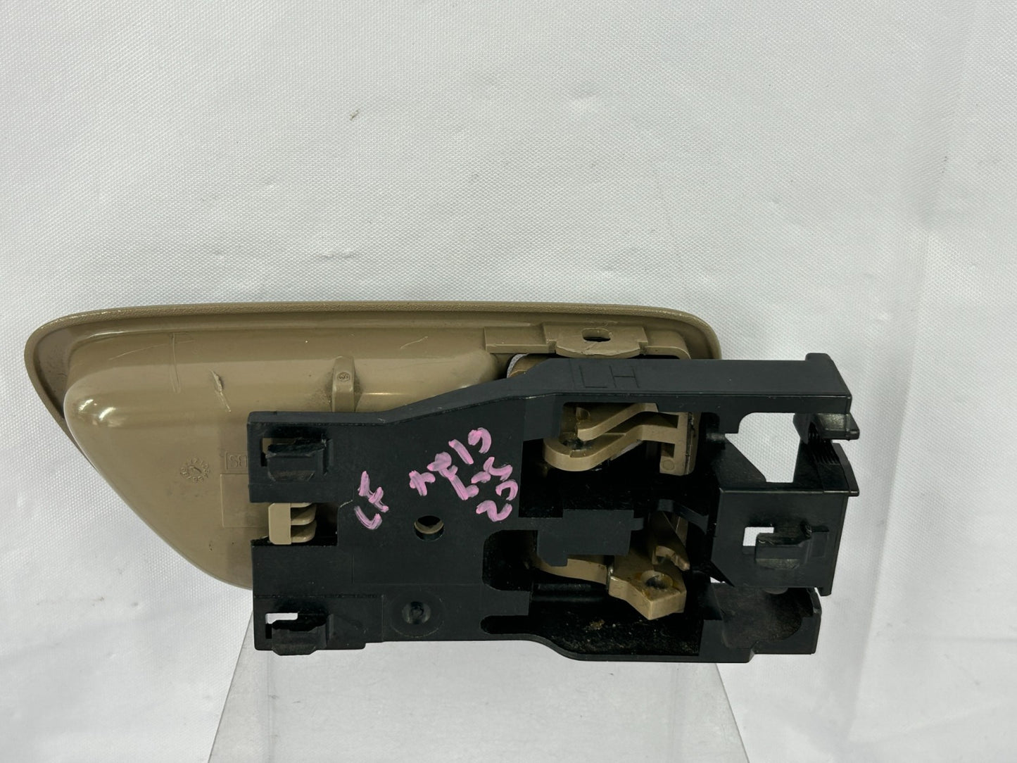 01-05 Toyota Sequoia Front Left Driver Door Interior Handle OEM 69206-0C030-E0