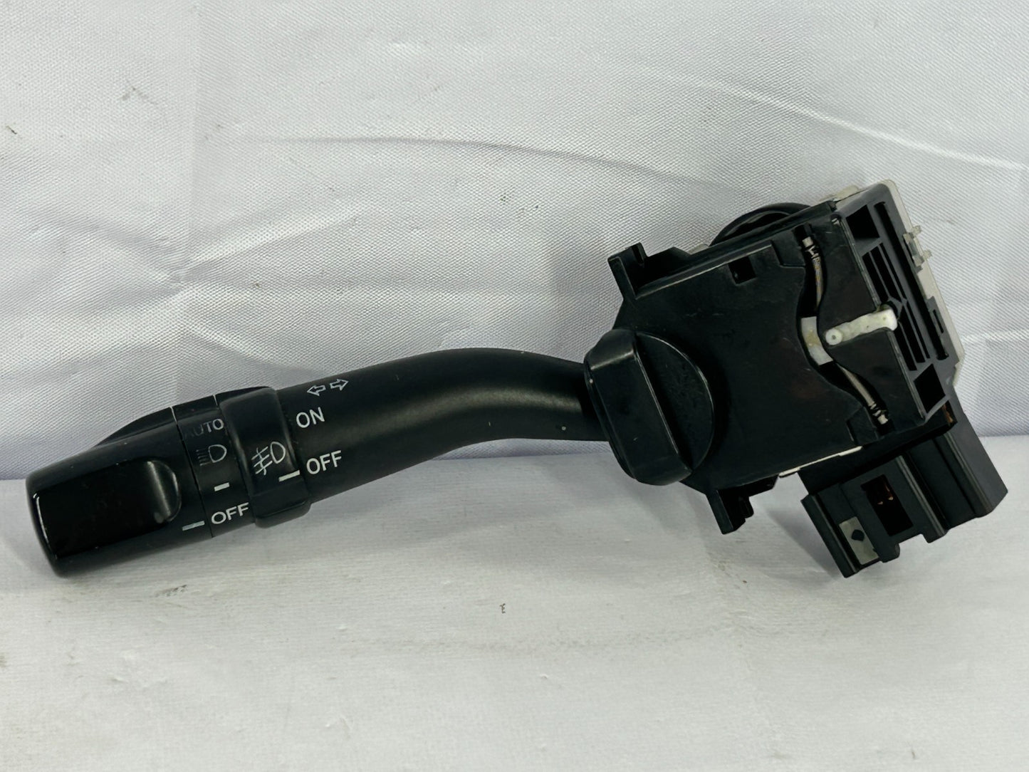 2001-2007 Toyota Sequoia Headlight Fog Light Turn Signal Switch OEM 84140-0C030