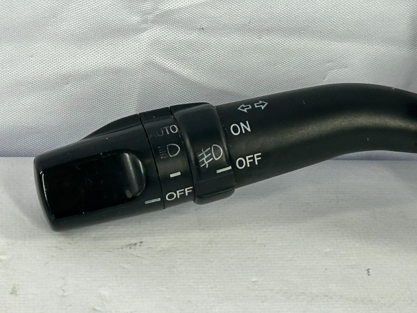 2001-2007 Toyota Sequoia Headlight Fog Light Turn Signal Switch OEM 84140-0C030