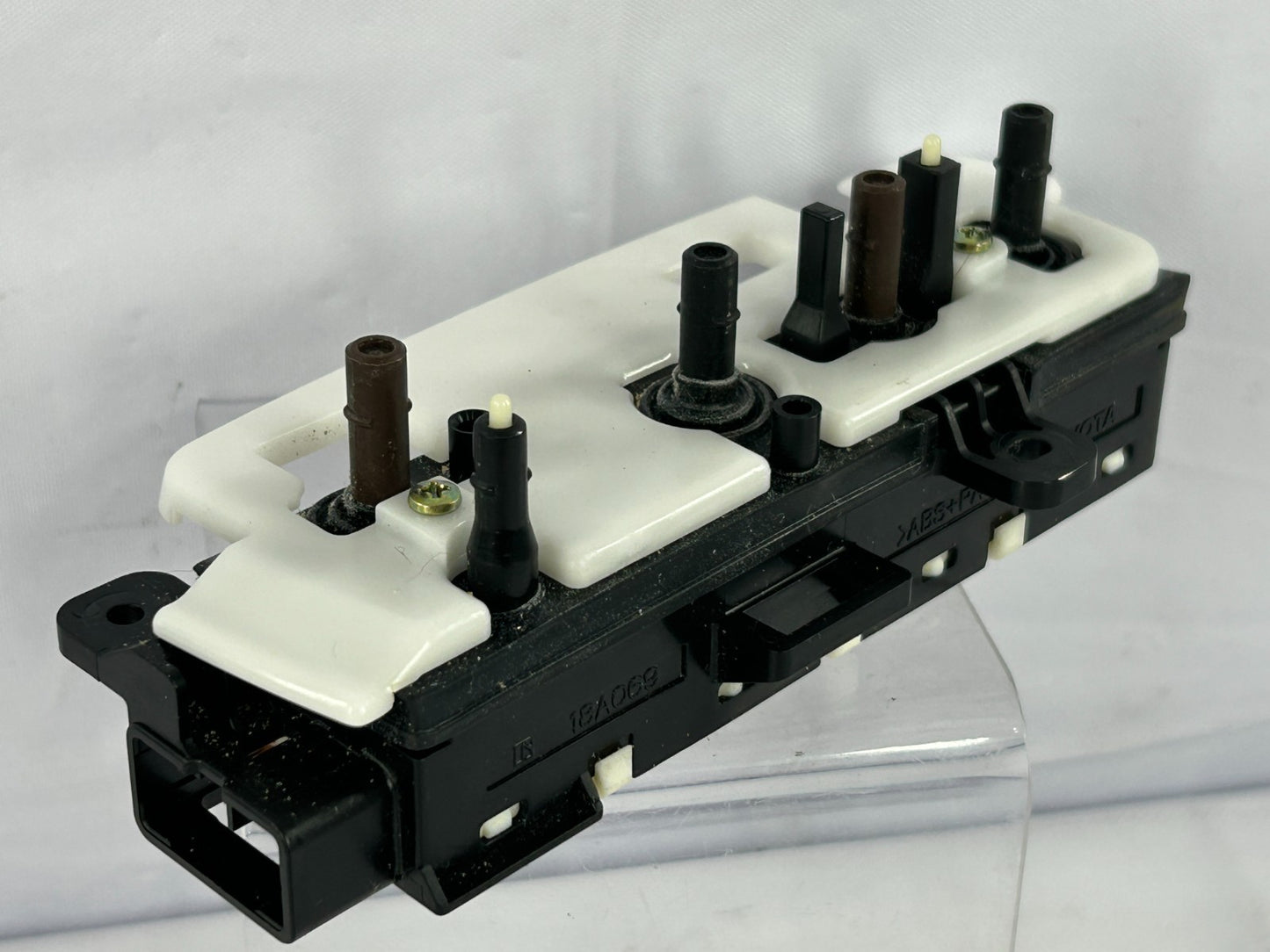 2001-2004 Toyota Sequoia Front Right Side Seat Control Switches OEM 84922-34010