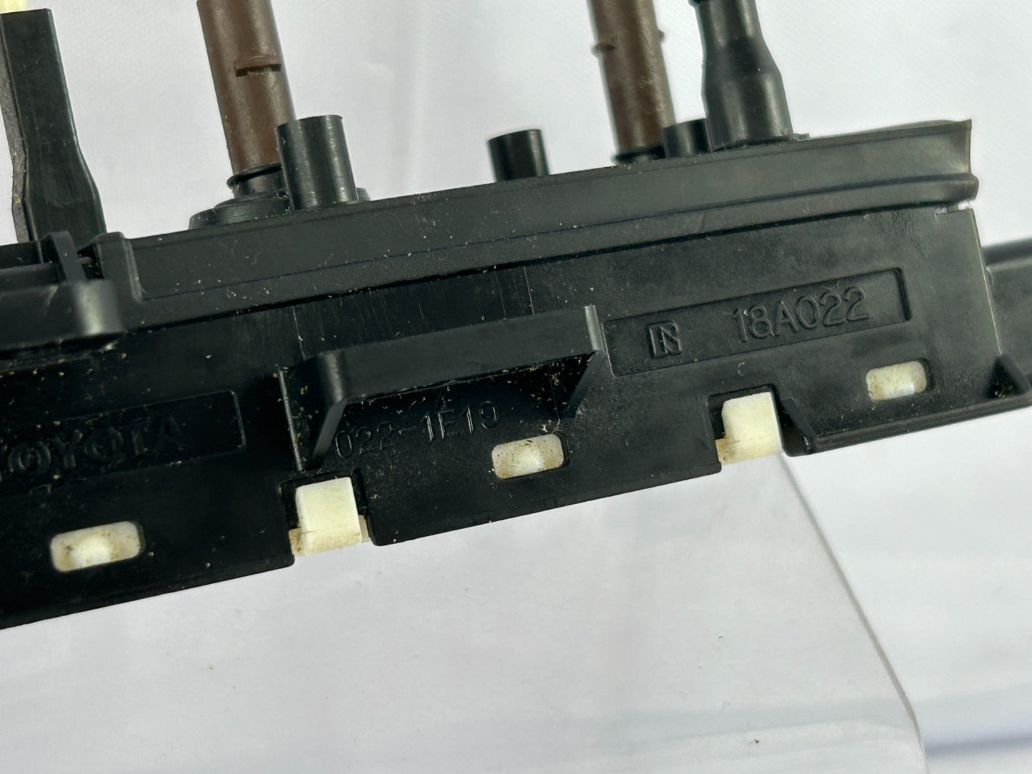 01-05 Toyota Sequoia Front Left Seat Adjustment Control Switches OEM 84922-33130