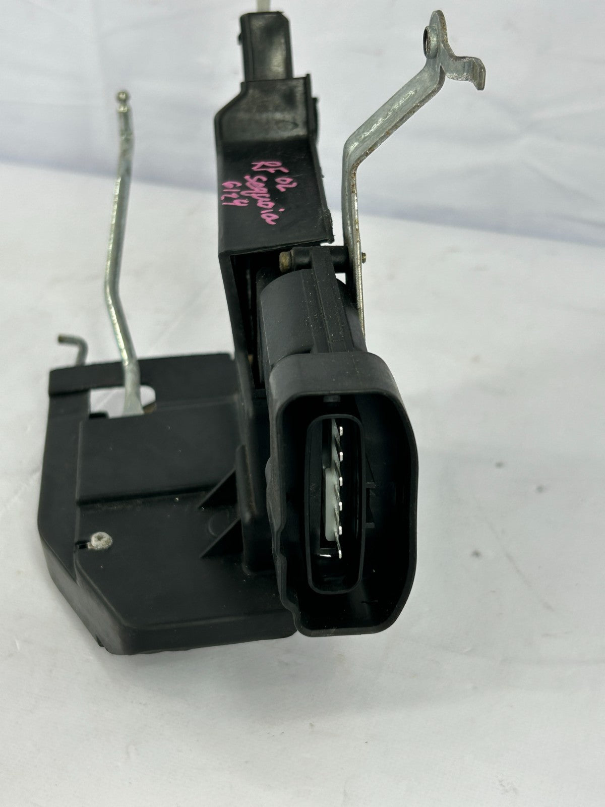 2001-2007 Toyota Sequoia Front Right Door Lock Latch Actuator OEM 69030-0C021