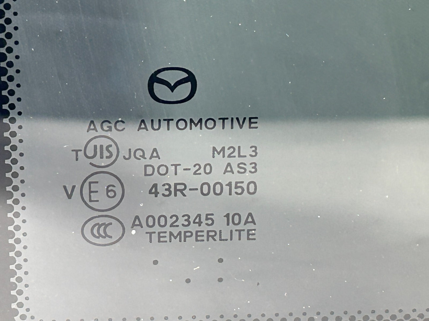 2016-2021 Mazda CX-3 Sunroof Moonroof Sliding Glass Panel OEM DH2N-69-810A