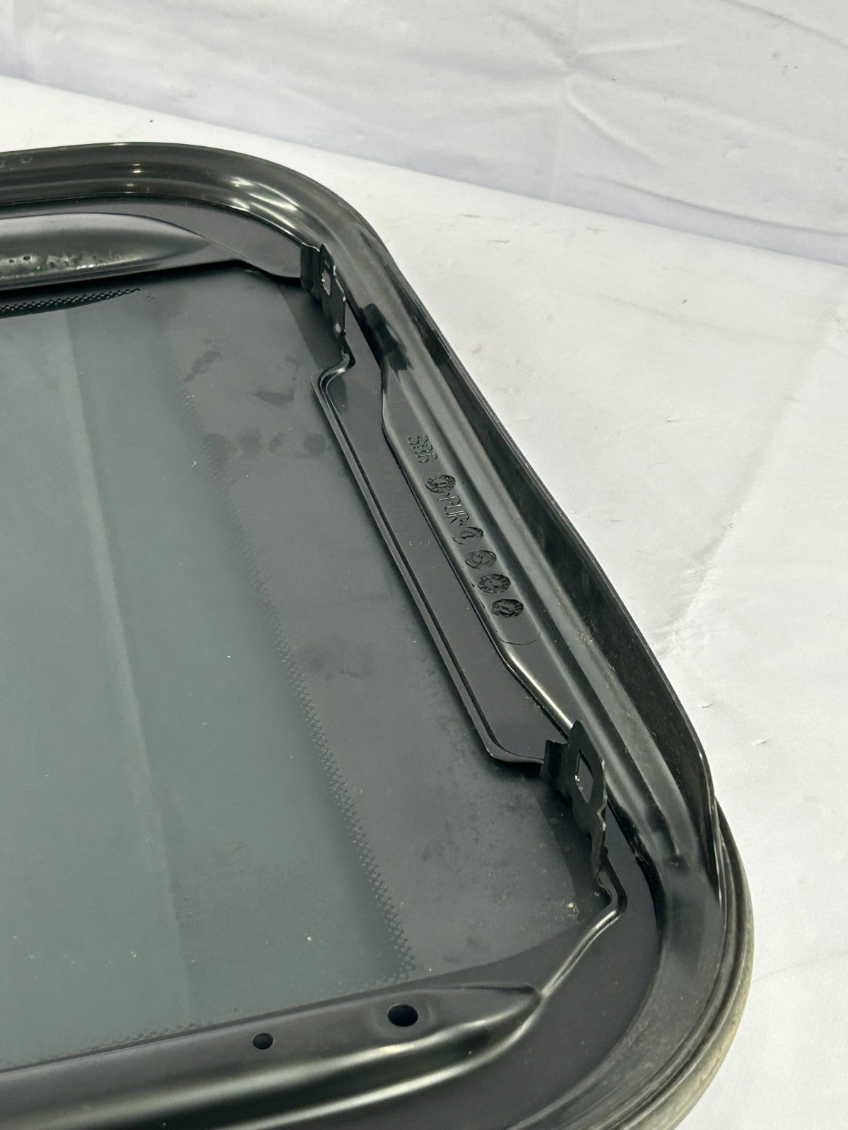 2016-2021 Mazda CX-3 Sunroof Moonroof Sliding Glass Panel OEM DH2N-69-810A