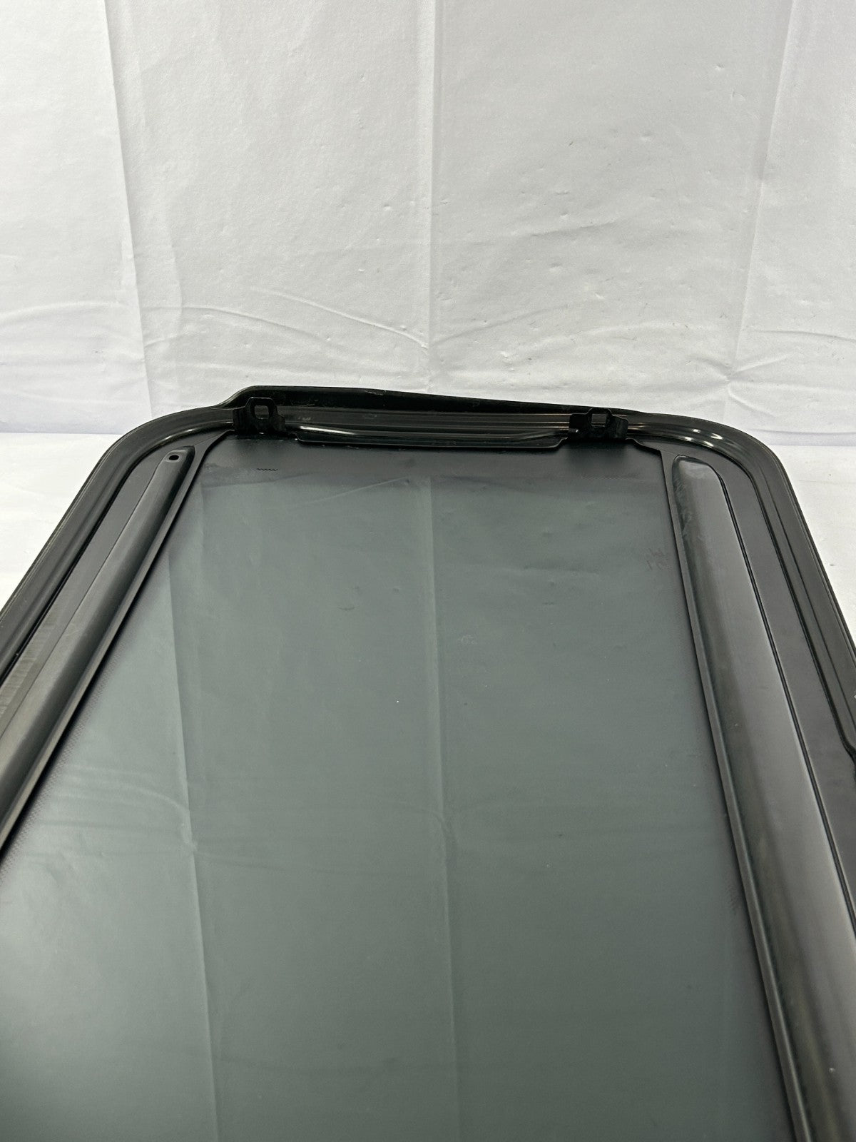 2016-2021 Mazda CX-3 Sunroof Moonroof Sliding Glass Panel OEM DH2N-69-810A