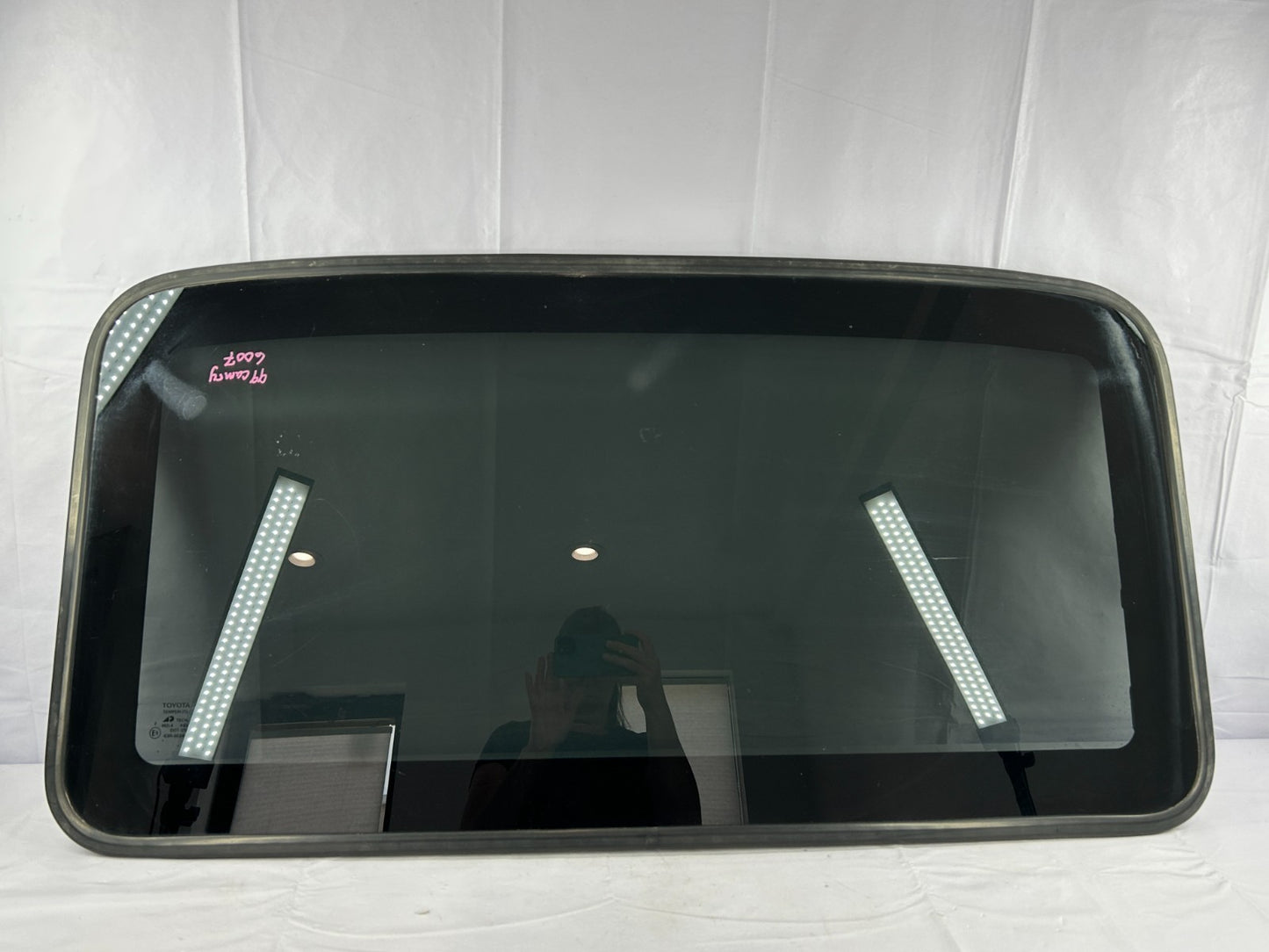 1997-2001 Toyota Camry Sunroof Sun Roof Moon Roof Sliding Glass OEM 63201-AA010