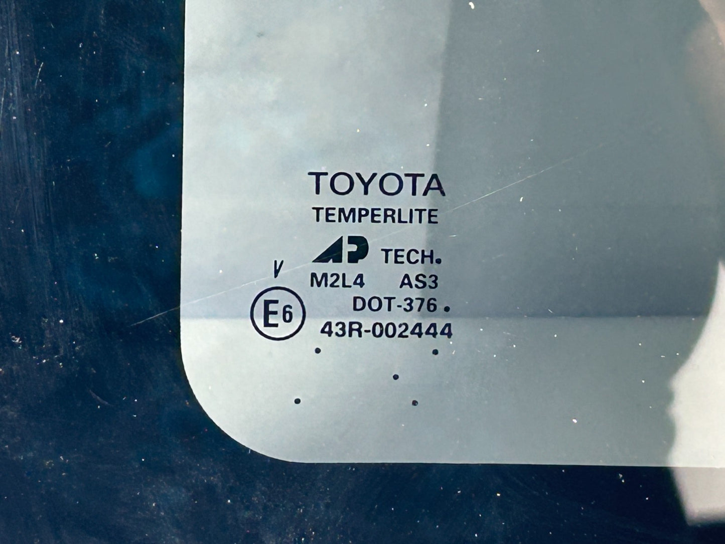 1997-2001 Toyota Camry Sunroof Sun Roof Moon Roof Sliding Glass OEM 63201-AA010