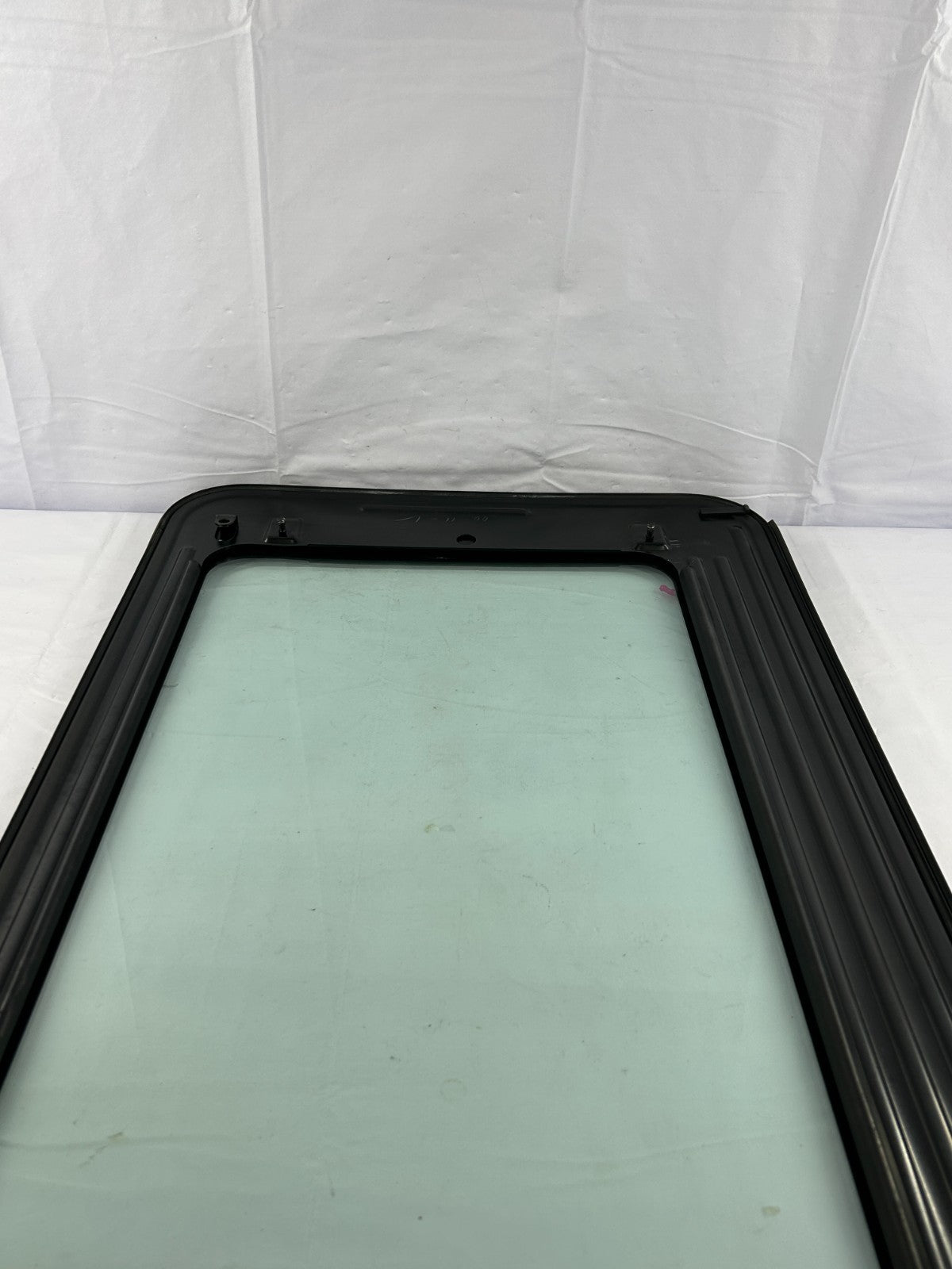 2000-2004 Nissan Pathfinder Sunroof Sun Roof Moonroof Top Glass OEM 91210-5W501