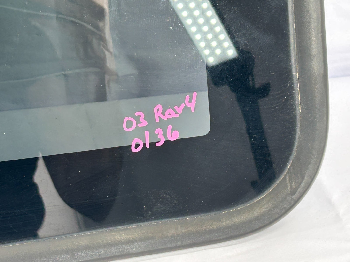 03-04 Toyota RAV4 Sunroof Sun Roof Moonroof Sliding Glass Panel OEM 63201-42071