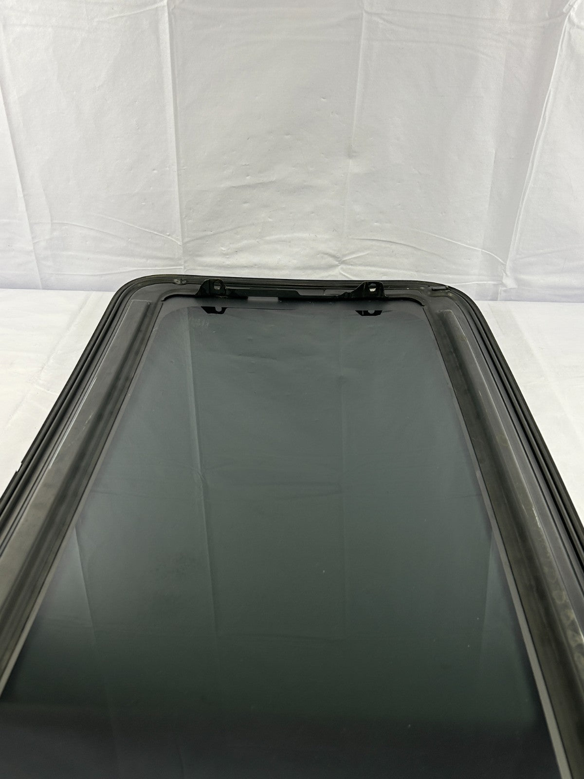 2002-2006 Toyota Camry Sun Roof Moon Roof Sliding Glass Panel OEM 63201-AA020