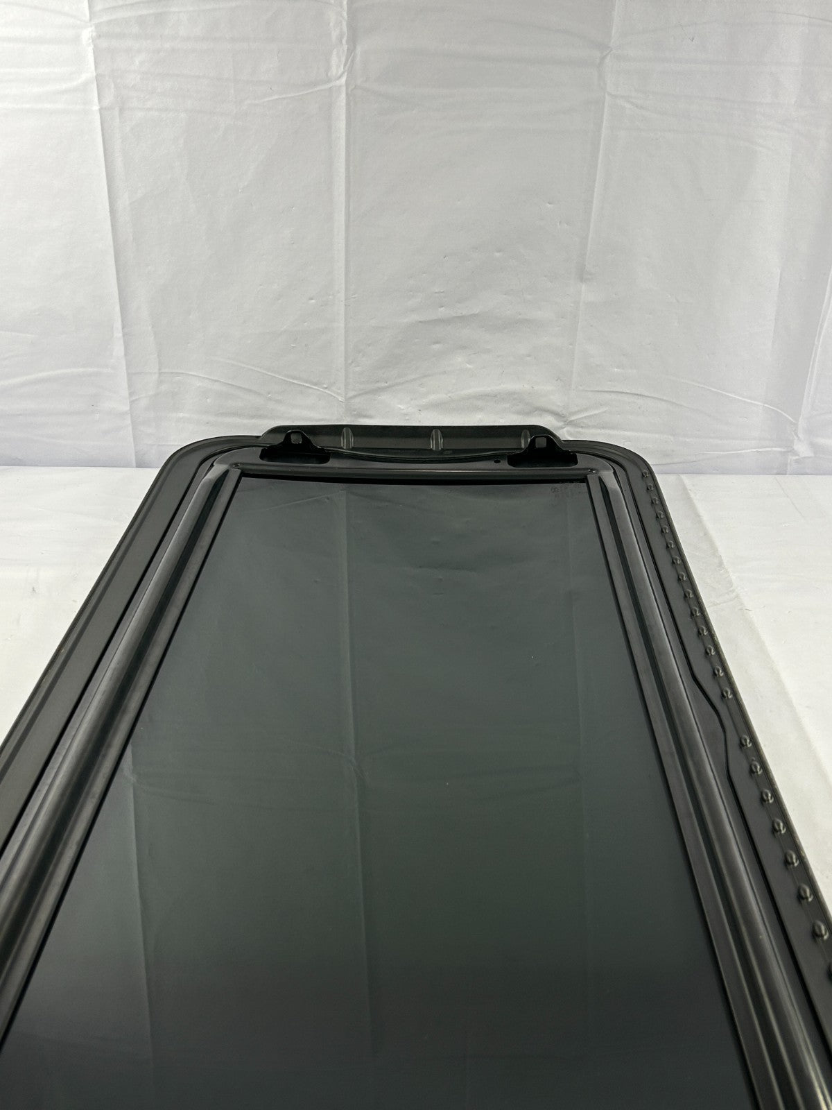 16-23 Hyundai Elantra Sunroof Moonroof Sliding Glass Panel OEM 81610-F2000