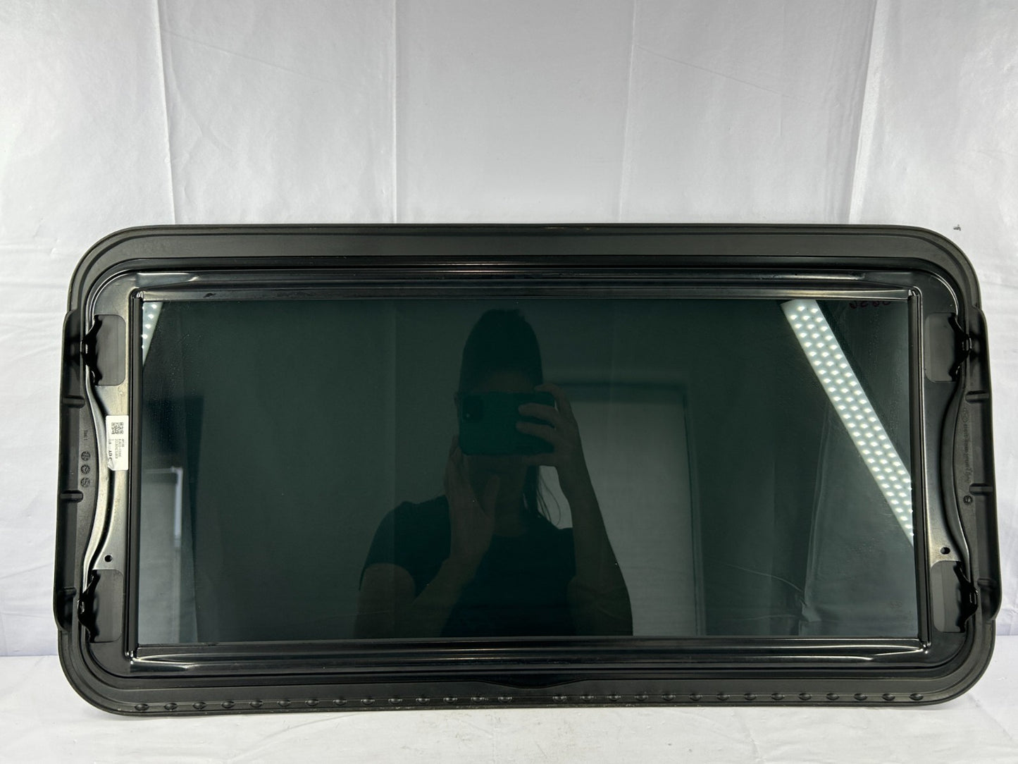 16-23 Hyundai Elantra Sunroof Moonroof Sliding Glass Panel OEM 81610-F2000