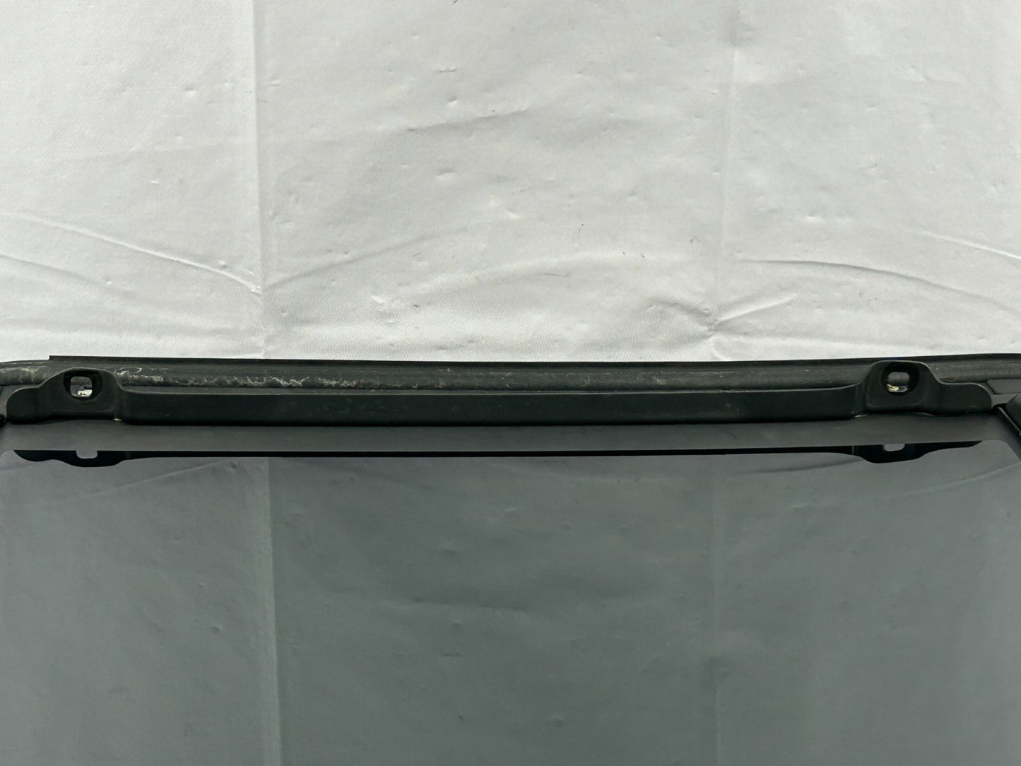 01-07 Toyota Sequoia Sunroof Sun Roof Moon Roof Sliding Glass OEM 63201-0C010
