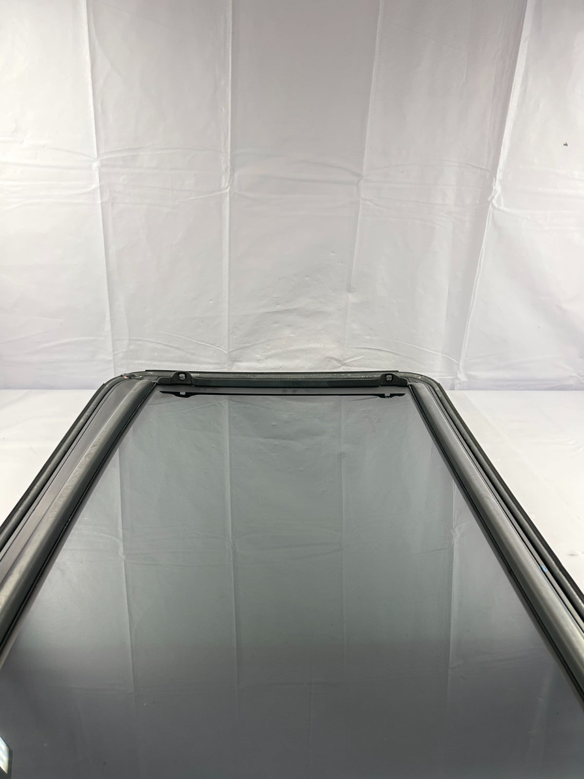 01-07 Toyota Sequoia Sunroof Sun Roof Moon Roof Sliding Glass OEM 63201-0C010