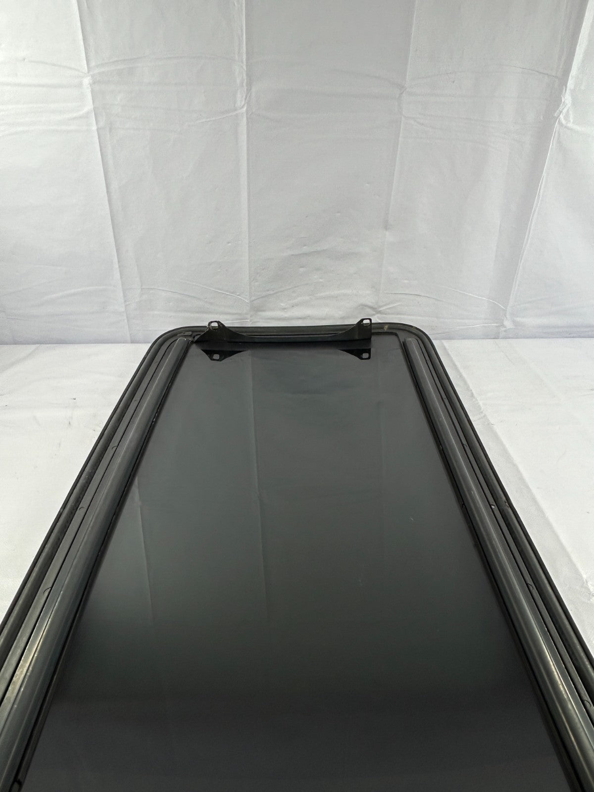 2003-2008 Toyota Matrix Sunroof Sun Roof Moon Roof Sliding Glass OEM 63201-01010