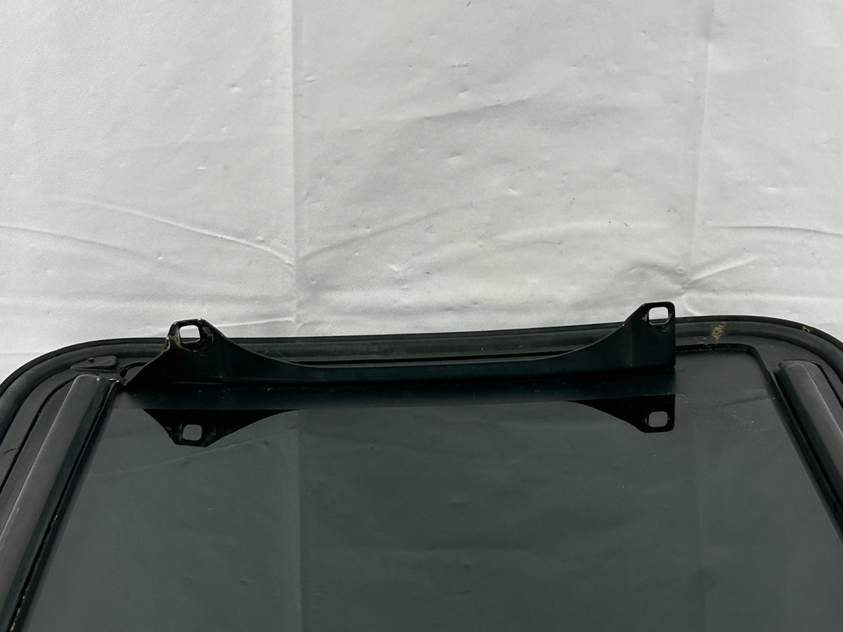 2003-2008 Toyota Matrix Sunroof Sun Roof Moon Roof Sliding Glass OEM 63201-01010