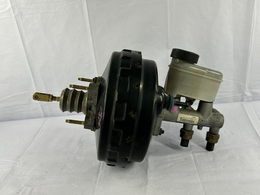2001-2003 Toyota Sequoia Power Brake Booster Master Cylinder OEM 44610-0C030