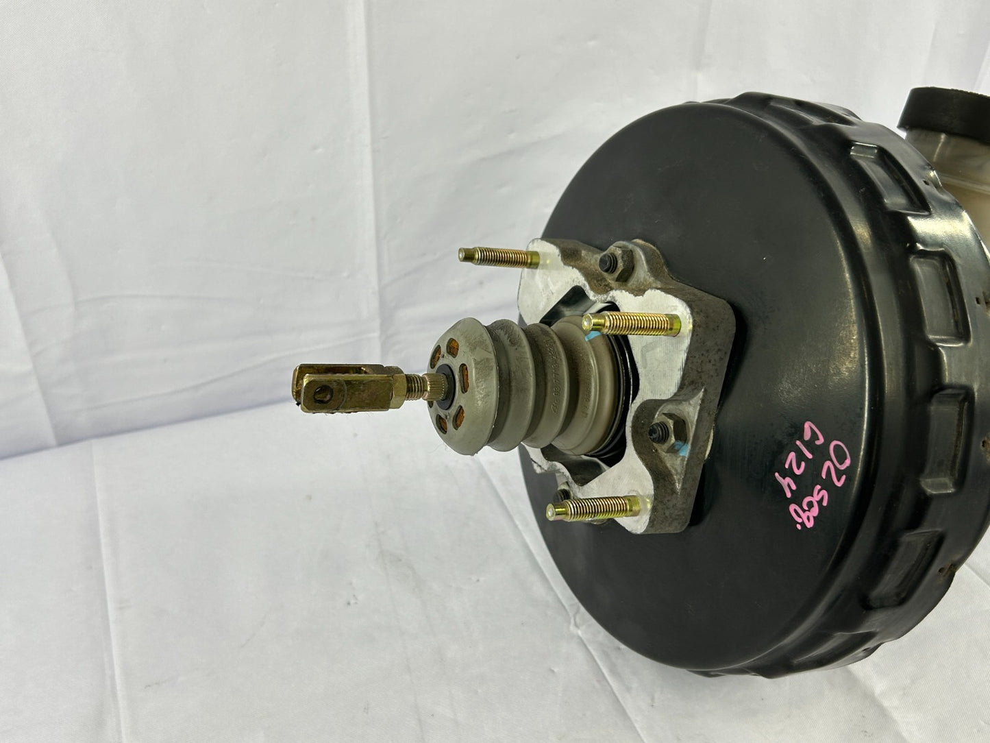 2001-2003 Toyota Sequoia Power Brake Booster Master Cylinder OEM 44610-0C030