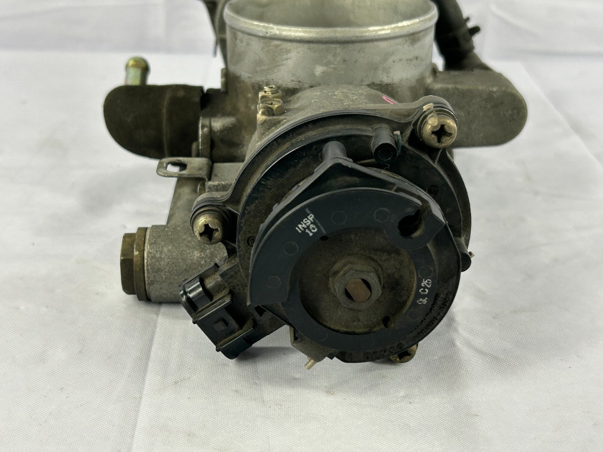 2001-2003 Toyota Sequoia Fuel Injection Throttle Body with Motor OEM 22030-50142