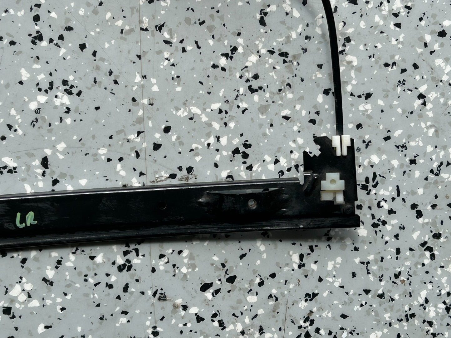 01-04 Jeep Grand Cherokee Rear Left Side Door Window Regulator OEM 55362285AD