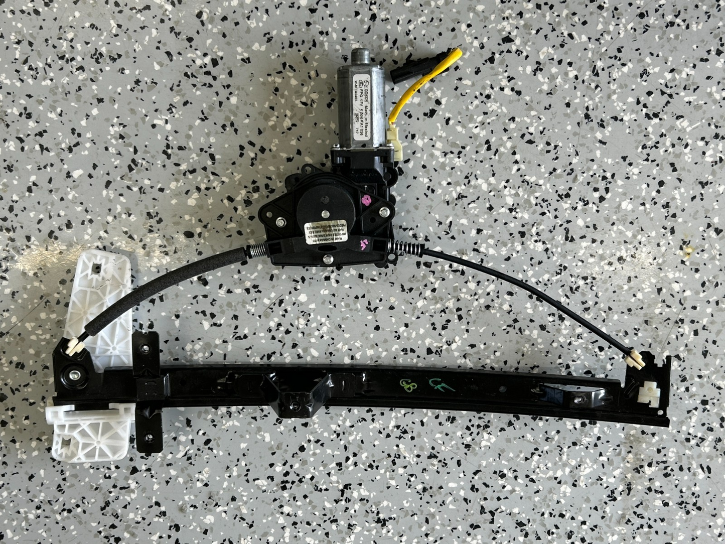 2000-2004 Jeep Grand Cherokee Front Left Driver Door Window Regulator Motor OEM